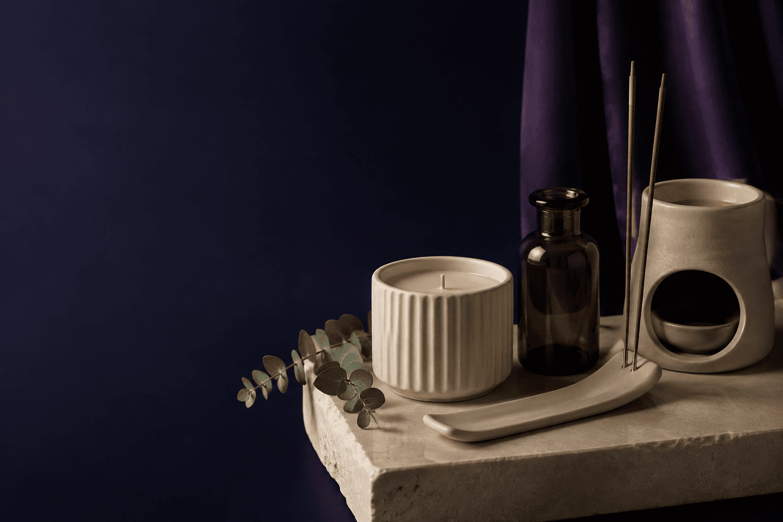 Selección de velas, esencias y objetos aromáticos